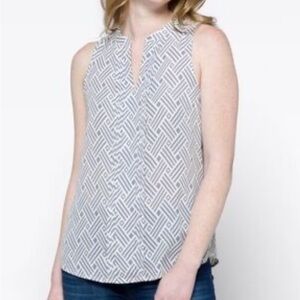 41 Hawthorn Geometric Sleeveless Blouse - Black and White